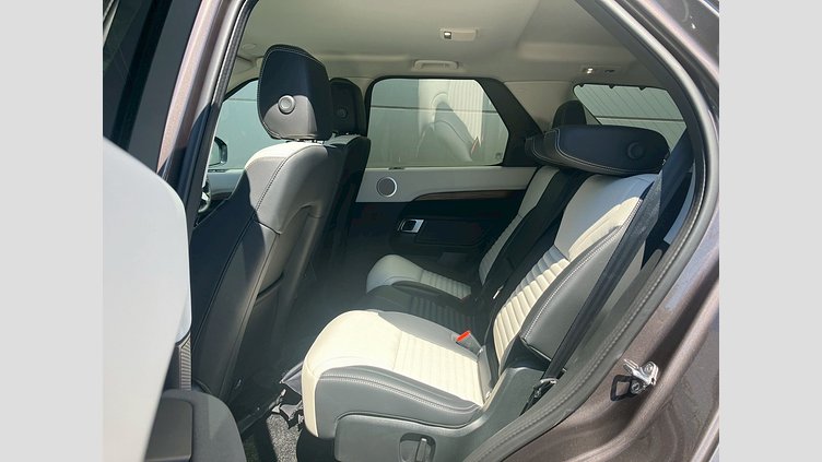 2024 認定中古車 Land Rover Discovery シャラントグレイ D350マイルドハイブリッド（ディーゼル） S