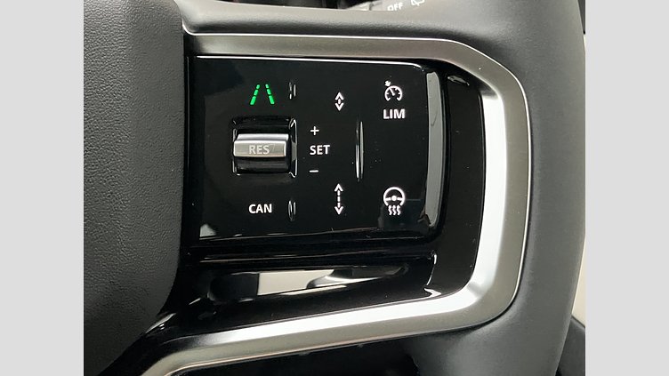 2024 認定中古車 Land Rover Discovery Sport サントリーニブラック D200マイルドハイブリッド（ディーゼル） 標準ホイール S