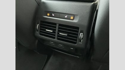 Discovery Sport 13