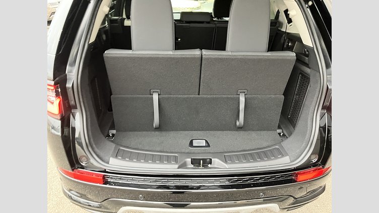 2024 認定中古車 Land Rover Discovery Sport サントリーニブラック D200マイルドハイブリッド（ディーゼル） 標準ホイール S