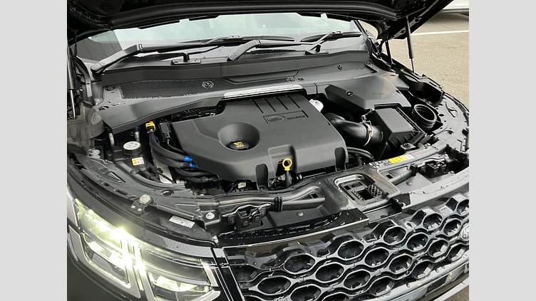2024 認定中古車 Land Rover Discovery Sport サントリーニブラック D200マイルドハイブリッド（ディーゼル） 標準ホイール S