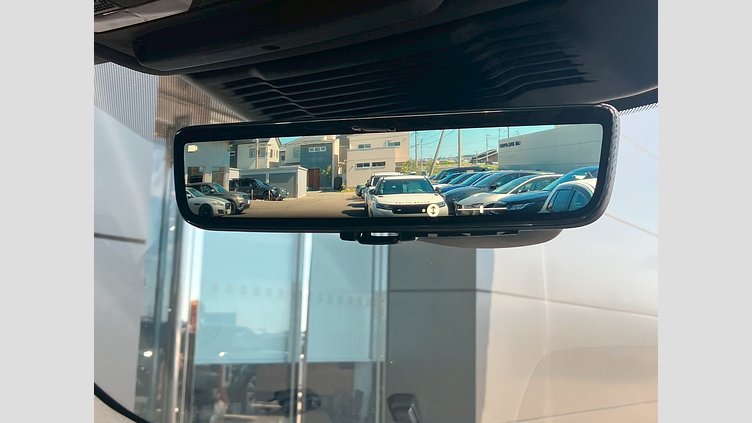 2025 認定中古車 Land Rover Discovery Sport サントリーニブラック プラグインハイブリッド（ガソリン） 標準ホイール Dynamic HSE