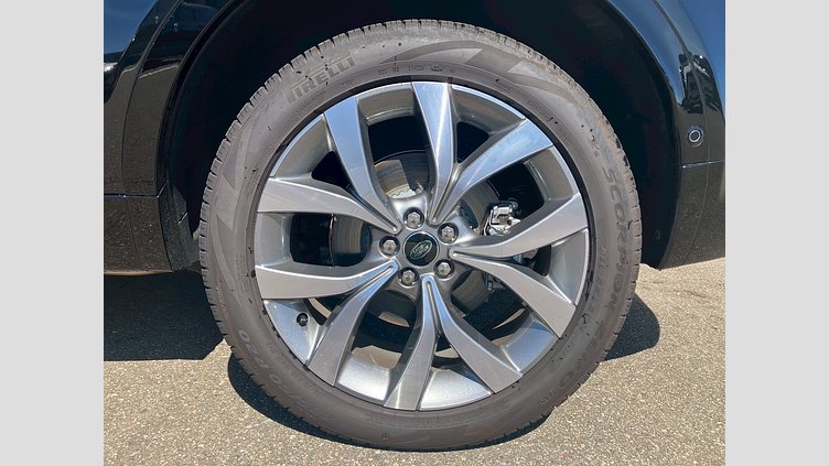 2025 認定中古車 Land Rover Discovery Sport サントリーニブラック プラグインハイブリッド（ガソリン） 標準ホイール Dynamic HSE