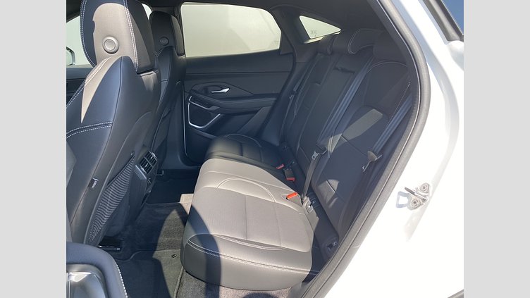 2024 認定中古車 Jaguar E-Pace フジホワイト P250（ガソリン） R-DYNAMIC SE