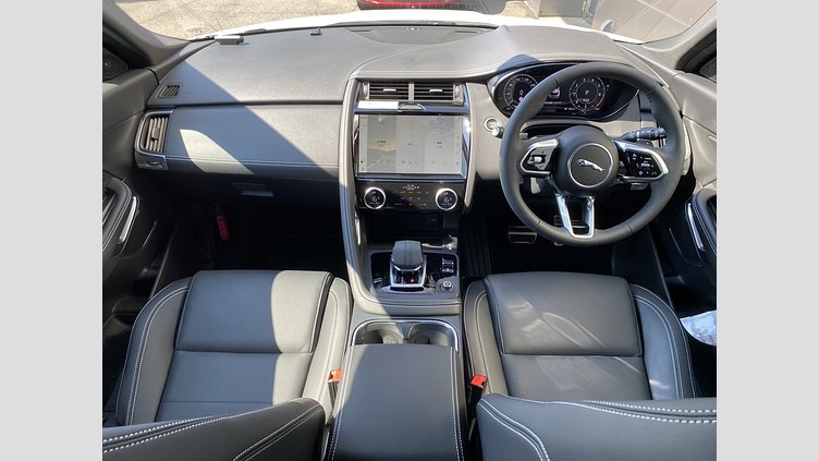 2024 認定中古車 Jaguar E-Pace フジホワイト P250（ガソリン） R-DYNAMIC SE