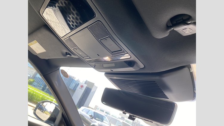 2024 認定中古車 Jaguar E-Pace フジホワイト P250（ガソリン） R-DYNAMIC SE