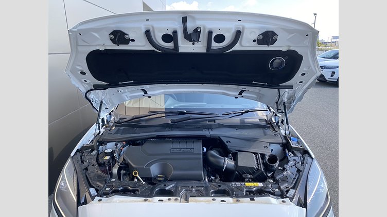 2024 認定中古車 Jaguar E-Pace フジホワイト P250（ガソリン） R-DYNAMIC SE