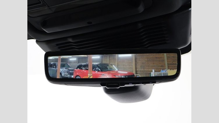 2024 認定中古車 Land Rover Discovery Sport オストゥーニパールホワイト D200マイルドハイブリッド（ディーゼル） 標準ホイール DYNAMIC SE