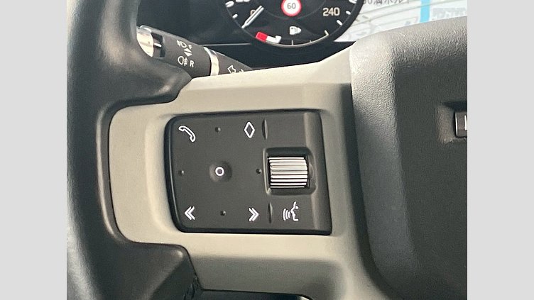 2021 認定中古車 Land Rover Defender 90 タスマンブルー P300 AWD（AT） SE