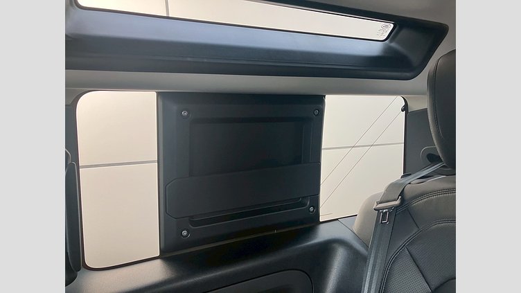 2021 認定中古車 Land Rover Defender 90 タスマンブルー P300 AWD（AT） SE