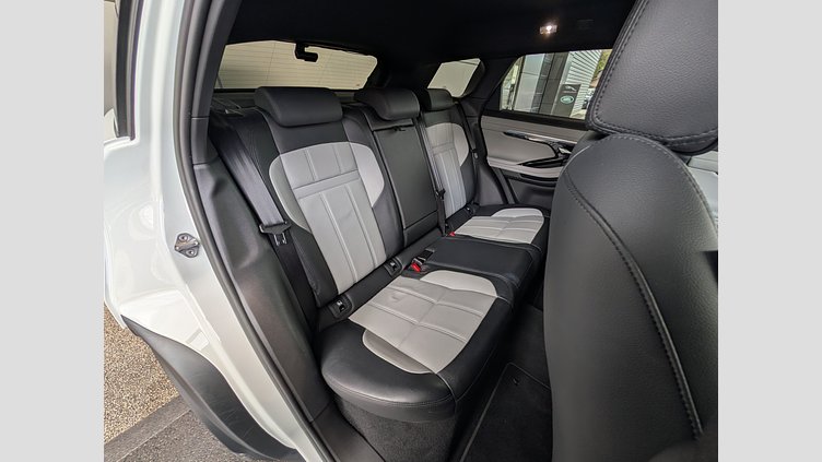 2022 認定中古車 Land Rover Range Rover Evoque フジホワイト D200 AWD（オートマチック）MHEV R-DYNAMIC S