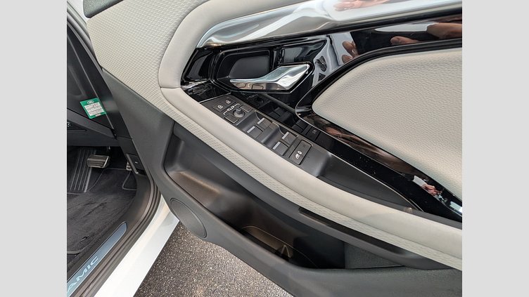 2022 認定中古車 Land Rover Range Rover Evoque フジホワイト D200 AWD（オートマチック）MHEV R-DYNAMIC S