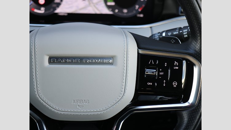 2022 認定中古車 Land Rover Range Rover Evoque オストゥーニパールホワイト P300e AWD（オートマチック）PHEV AUTOBIOGRAPHY