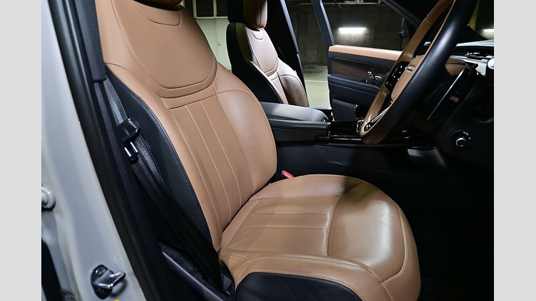 2023 認定中古車 Land Rover Range Rover Sport ボラスコグレイ 3.0リッター6気筒300PSターボチャージドディーゼルMHEV（オートマチック） DYNAMIC HSE