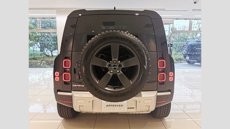 2023 認定中古車 Land Rover Defender 110 サントリーニブラック D300 AWD（AT） S