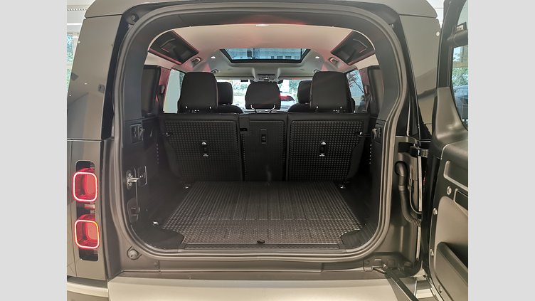 2023 認定中古車 Land Rover Defender 110 サントリーニブラック D300 AWD（AT） S