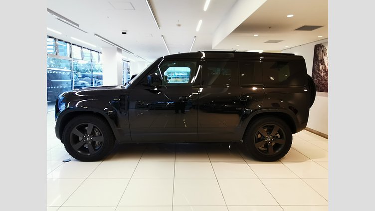 2023 認定中古車 Land Rover Defender 110 サントリーニブラック D300 AWD（AT） S