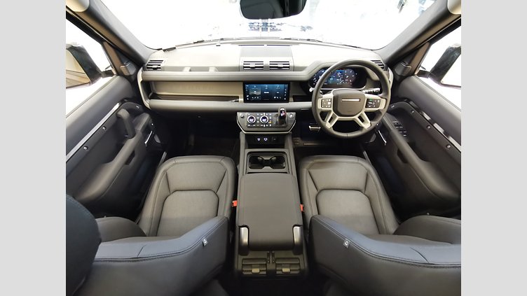 2023 認定中古車 Land Rover Defender 110 サントリーニブラック D300 AWD（AT） S