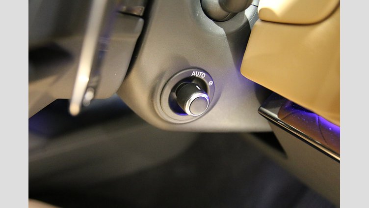 2025 認定中古車 Land Rover Range Rover Sport トルマリンブラウン - グロスフィニッシュ D300マイルドハイブリッド Autobiography