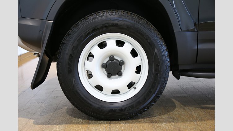 2023 認定中古車 Land Rover Defender 90 Santorini Black 2.0 litre i4P Petrol Standard P300