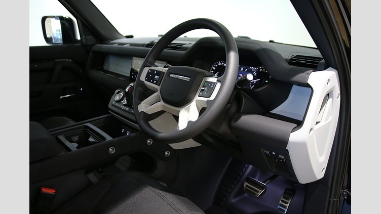 2023 認定中古車 Land Rover Defender 90 Santorini Black 2.0 litre i4P Petrol Standard P300