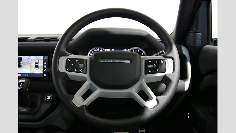 2023 認定中古車 Land Rover Defender 90 Santorini Black 2.0 litre i4P Petrol Standard P300