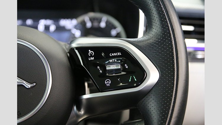 2023 認定中古車 Jaguar F-Pace ブルーファイアブルー P250 AWD（オートマチック） R-DYNAMIC BLACK CURATED FOR JAPAN