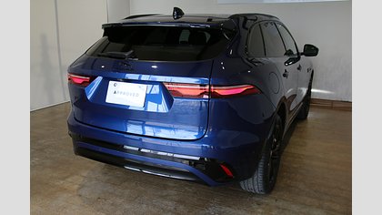 F-Pace 16
