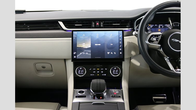 2023 認定中古車 Jaguar F-Pace ブルーファイアブルー P250 AWD（オートマチック） R-DYNAMIC BLACK CURATED FOR JAPAN