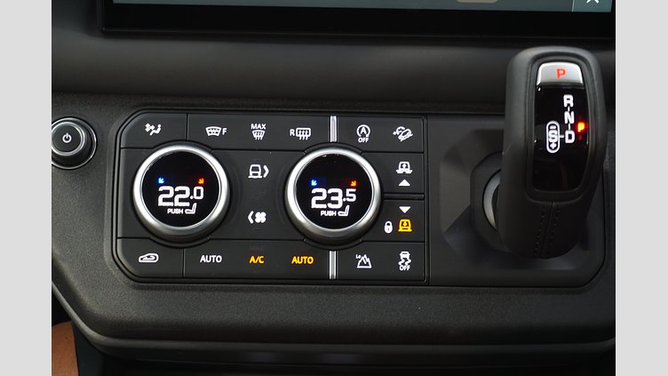 2024 認定中古車 Land Rover Defender 90 Carpathian Grey AWD X 300PS