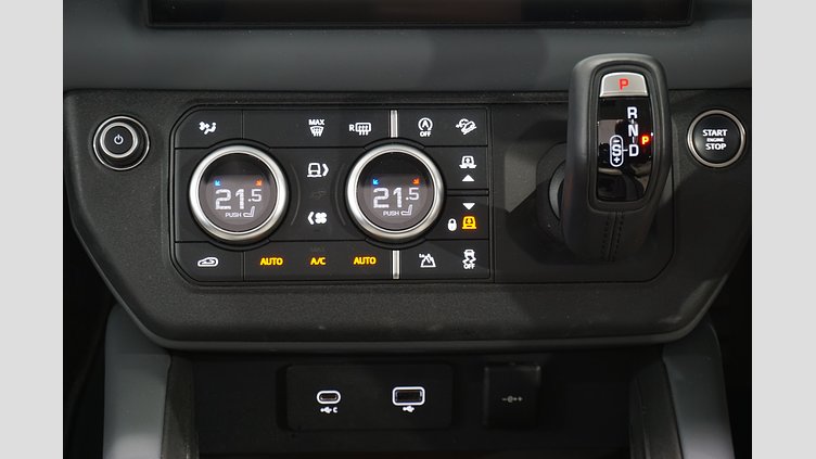 2023 認定中古車 Land Rover Defender 90 カルパチアングレイ D300 AWD（AT） X-DYNAMIC HSE