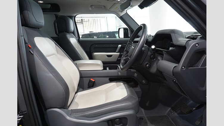 2023 認定中古車 Land Rover Defender 90 カルパチアングレイ D300 AWD（AT） X-DYNAMIC HSE