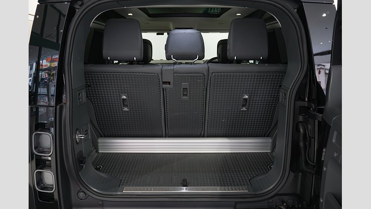 2023 認定中古車 Land Rover Defender 90 カルパチアングレイ D300 AWD（AT） X-DYNAMIC HSE