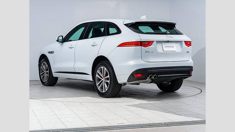 2017 認定中古車 Jaguar F-Pace Yulong White 2.0diesel Rスポーツ　20d