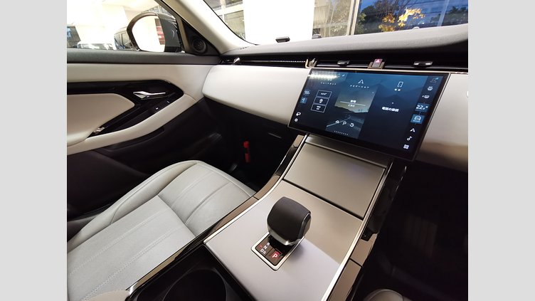 2024 認定中古車 Land Rover Range Rover Evoque カルパチアングレイ D200マイルドハイブリッド（ディーゼル） スタンダードホイールベース S