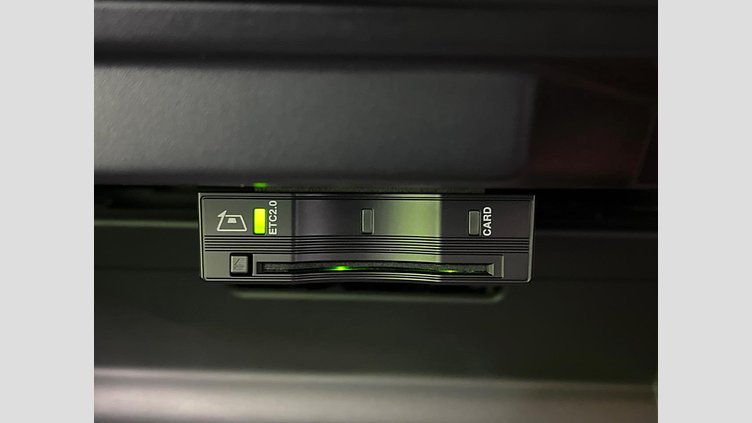 2024 認定中古車 Land Rover Discovery Sport Eiger Grey 4WD S