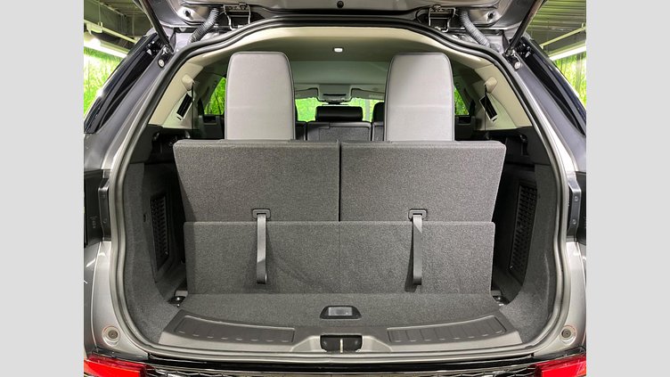 2024 認定中古車 Land Rover Discovery Sport Eiger Grey 4WD S