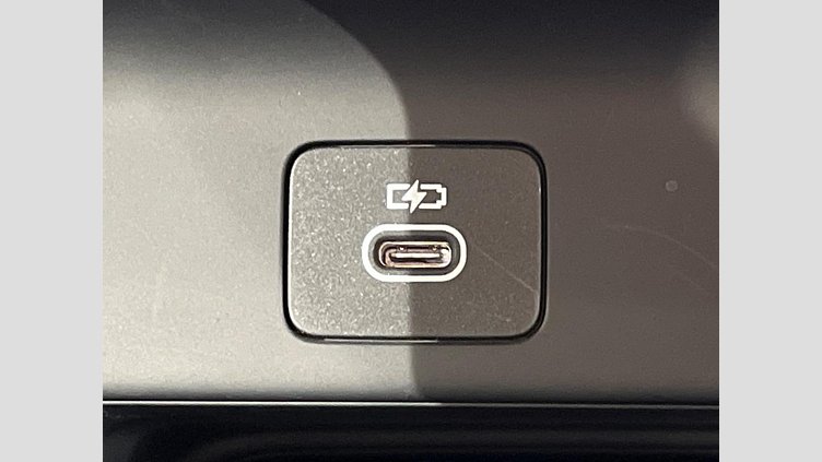 2024 認定中古車 Land Rover Discovery Sport Eiger Grey 4WD S