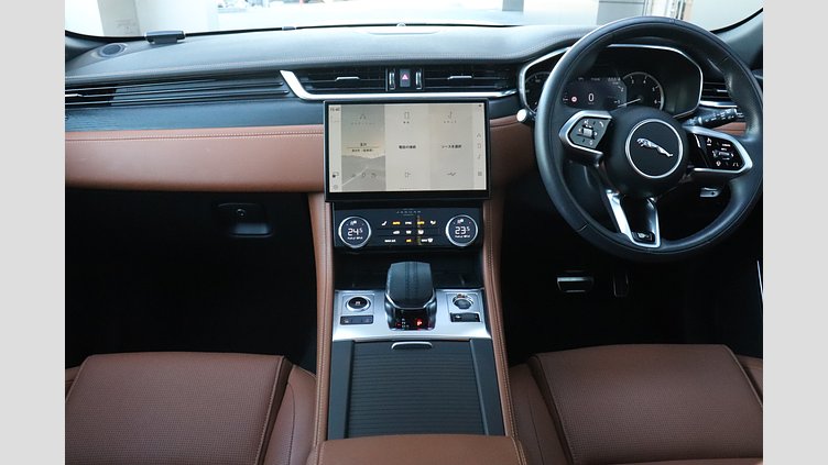 2022 認定中古車 Jaguar F-Pace フジホワイト P250 AWD（オートマチック） R-DYNAMIC BLACK
