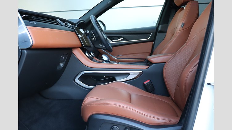 2022 認定中古車 Jaguar F-Pace フジホワイト P250 AWD（オートマチック） R-DYNAMIC BLACK