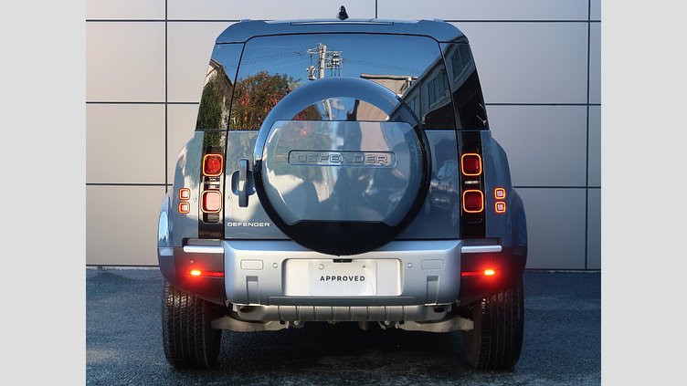 2024 認定中古車 Land Rover Defender 110 タスマンブルー P300 AWD（AT） SE