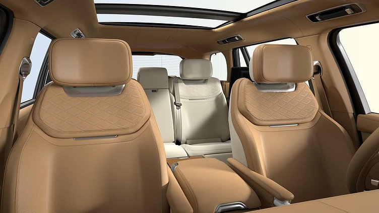 2025 Nova vozila Land Rover Range Rover Sunset Gold in Gloss finish 3.0 litre i6 PHEV​ L460 3.0P SV 460PS