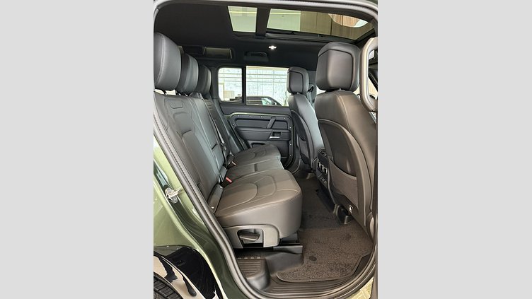 2025 Novo vozilo Land Rover Defender 110 Woolstone Green AWD X-Dynamic HSE 3.0D 350KS 7 SEATS