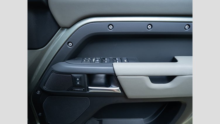 2025 Approved Land Rover Defender 110 Pangea Green 4x4 Auto D250 SE X-Dynamic