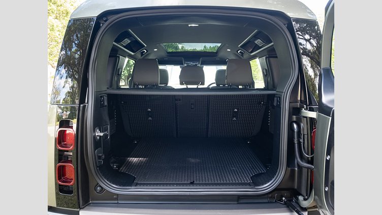 2025 Approved Land Rover Defender 110 Pangea Green 4x4 Auto D250 SE X-Dynamic