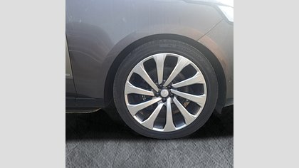 Range Rover 5