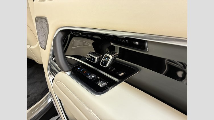 2025 Approved Land Rover Range Rover Santorini Black P550e AWD AUTO PHEV Autobiography SWB