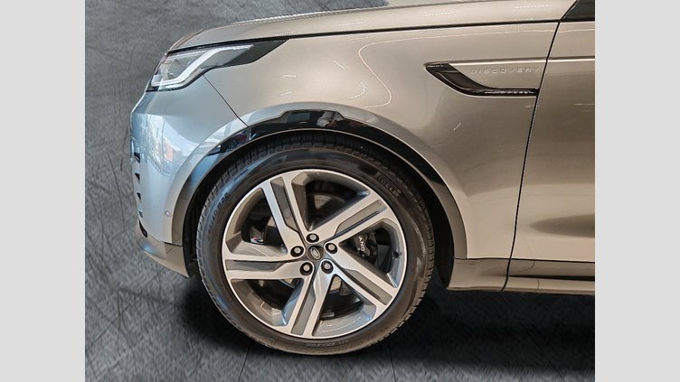 2024 Approved Land Rover Discovery Silicon Silver 3.0 literes, soros 6 hengeres dízel, 300LE, automata váltó, összkerékhajtás Metropolitan Edition D300
