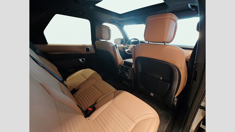 2024 Approved Land Rover Discovery Silicon Silver 3.0 literes, soros 6 hengeres dízel, 300LE, automata váltó, összkerékhajtás Metropolitan Edition D300