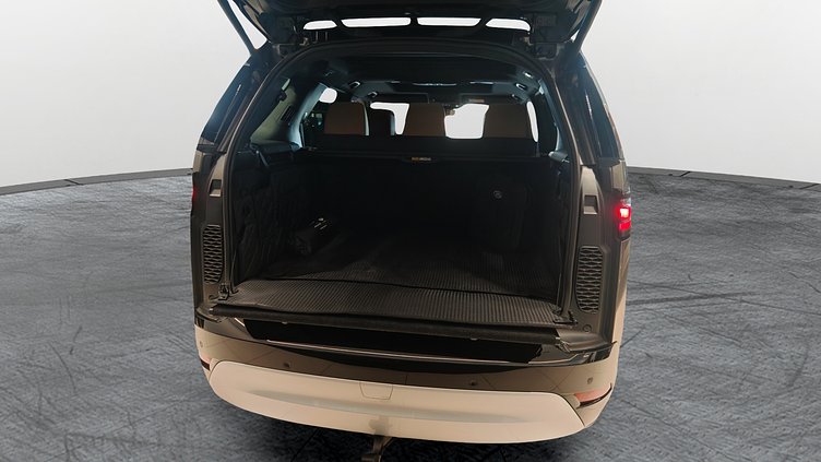 2024 Approved Land Rover Discovery Silicon Silver 3.0 literes, soros 6 hengeres dízel, 300LE, automata váltó, összkerékhajtás Metropolitan Edition D300